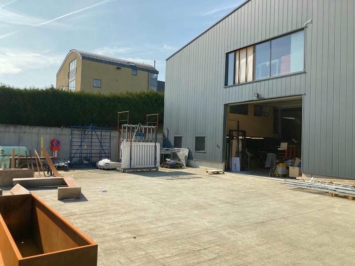Entrepôt de 280 m²  - Photo 2