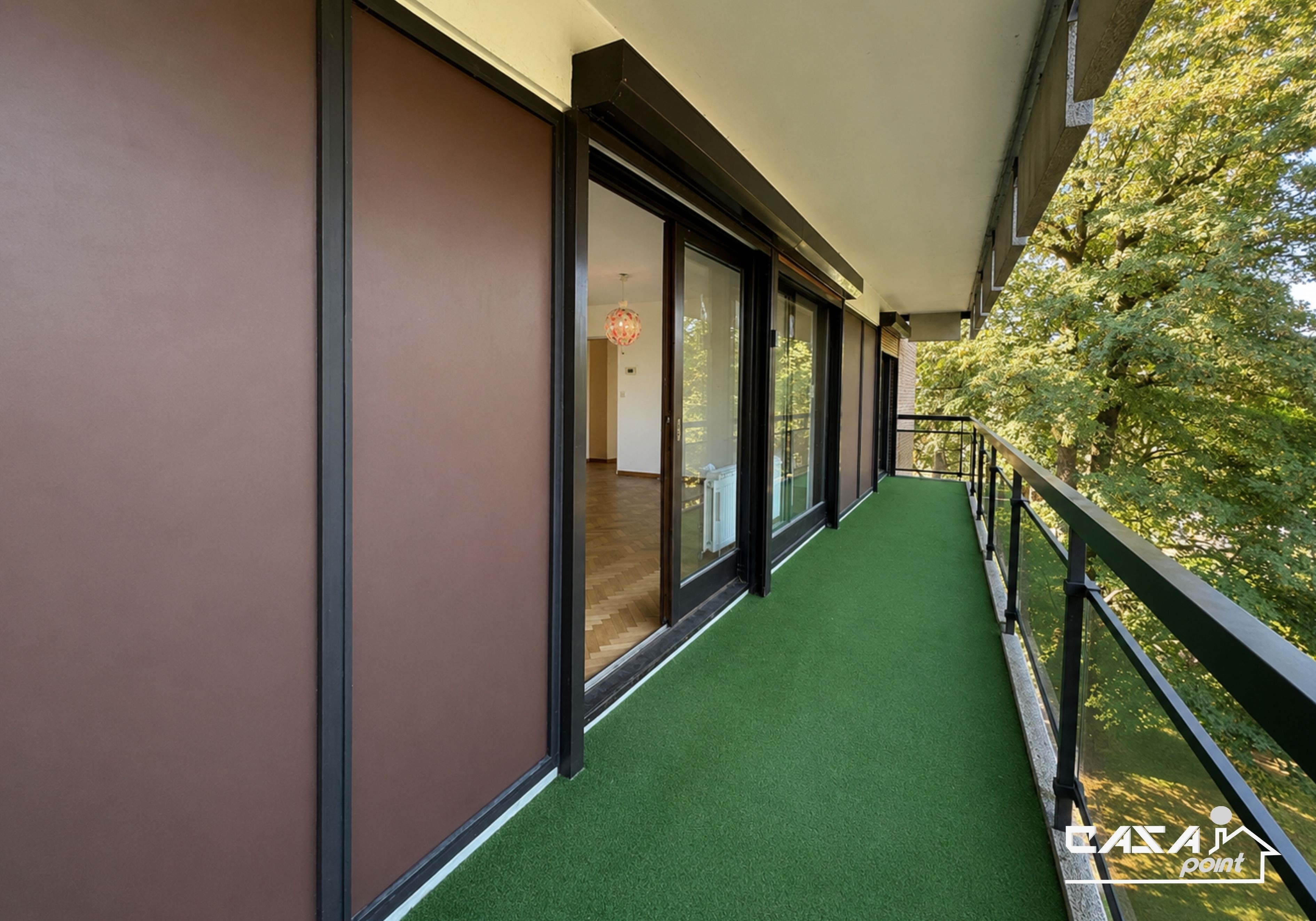Appartement 3 chambres avec double terrasse avec garage fermé au sous-sol - Photo 3